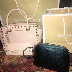 2 Michael Kors Handbags With Tag But Not Attached